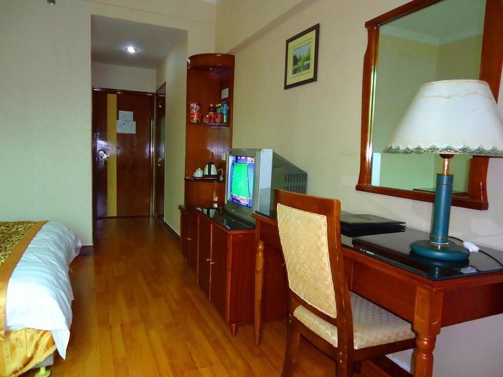 Half-Moon Hotel Shenzhen Bagian luar foto
