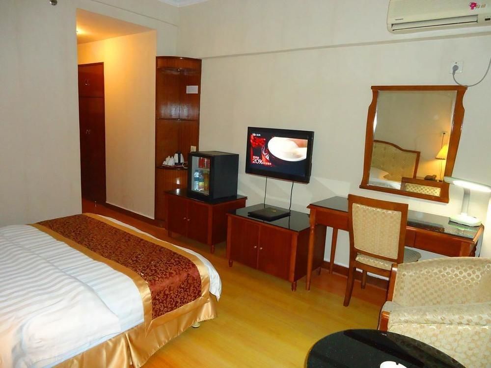 Half-Moon Hotel Shenzhen Bagian luar foto